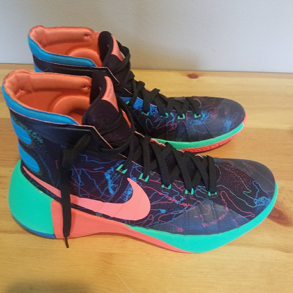 NIKE Hyperdunk 2015 Neon
