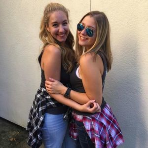 Meet your Posher, Olivia