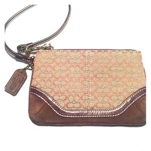 🎉SALE🎉Coach brown wristlet