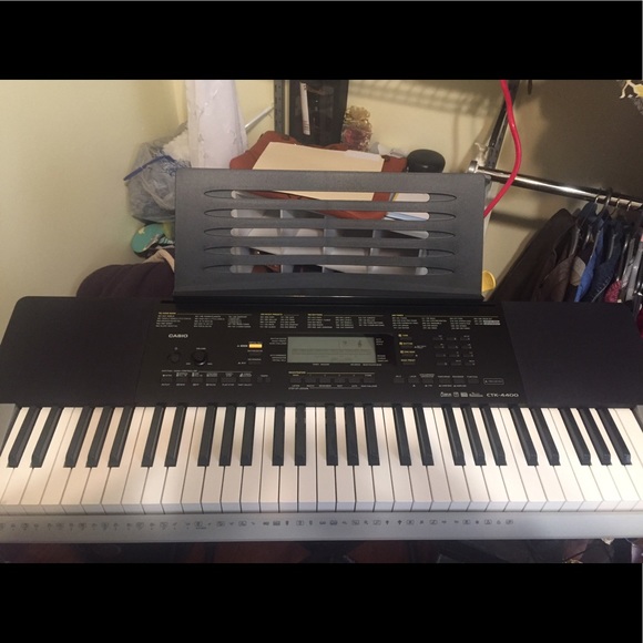 Casio CTK 4400 Keyboard Like New In Box - Picture 3 of 3