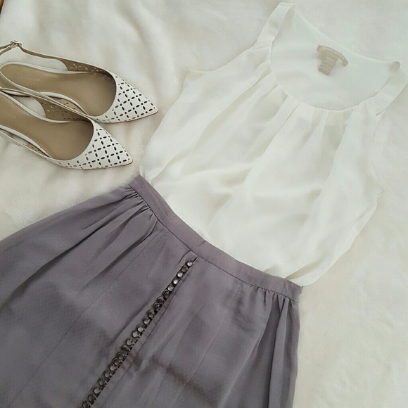 🎊HP🎊 Anthro | Silk Button Loop Skirt - Picture 2 of 6