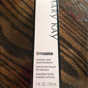 Mary Kay timewise luminous wear foundation
