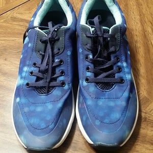 Vionic tourney sneakers