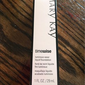 Mary Kay timewise luminous wear foundation