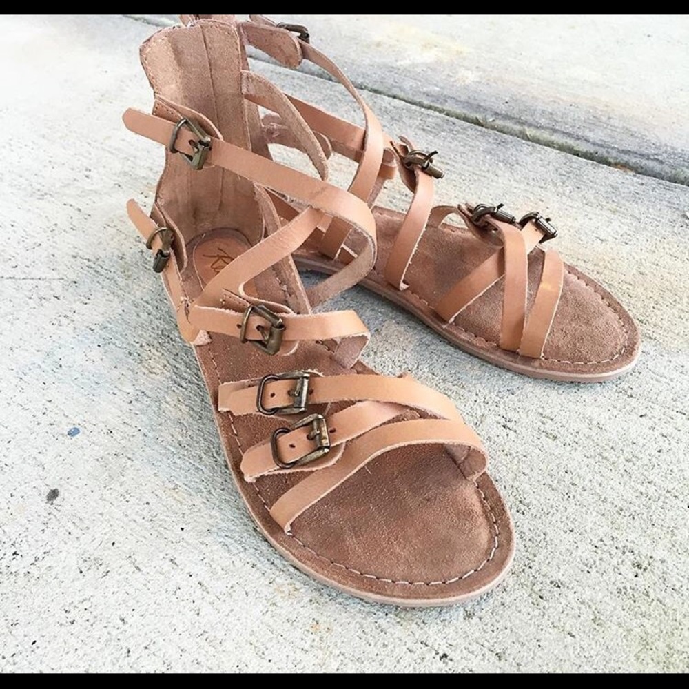 Dakota sandals