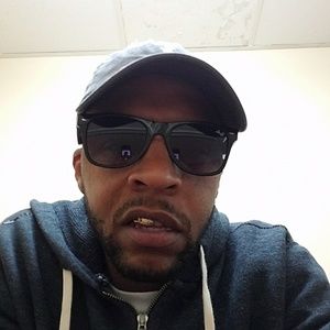 Meet your Posher, Corey