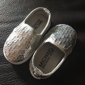 Michael Kors baby shoes • NWOT