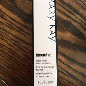 Mary Kay timewise Matte wear foundation