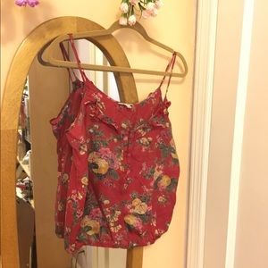 red floral ruffled cami 🌹🌼