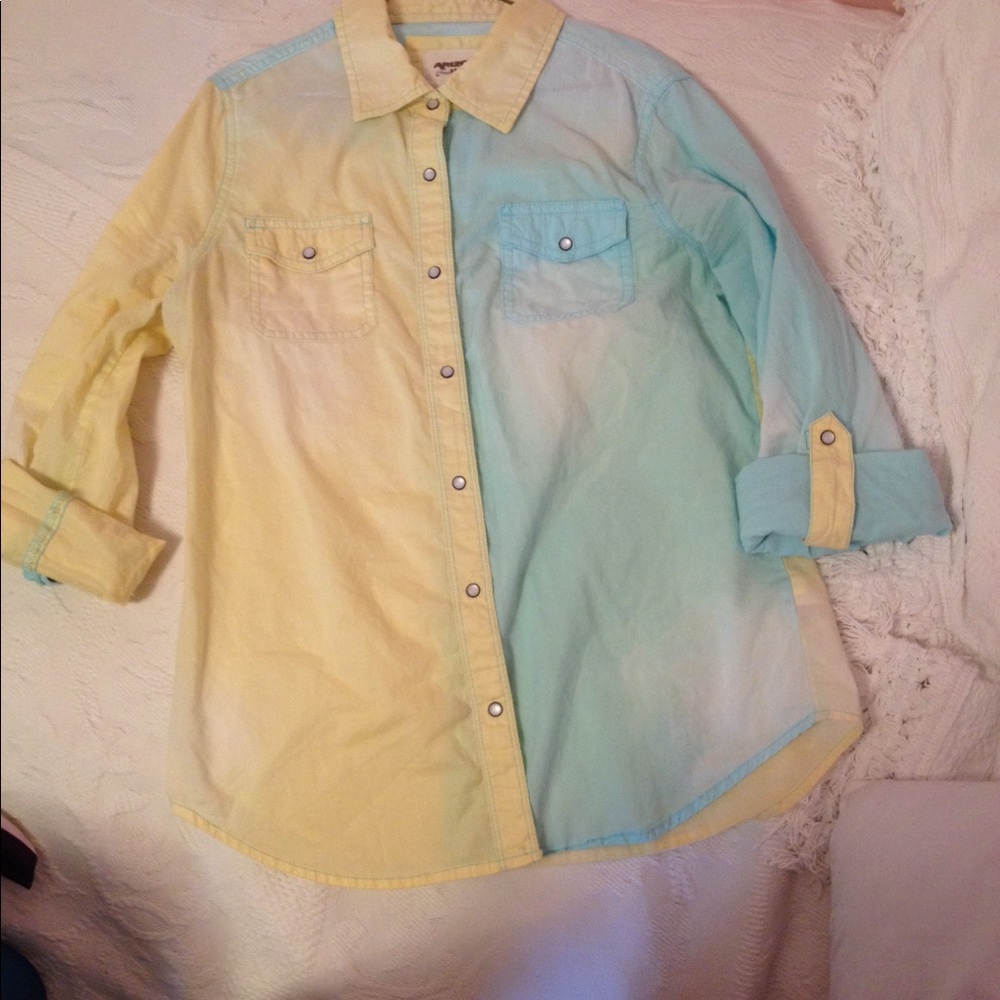 Women's button up