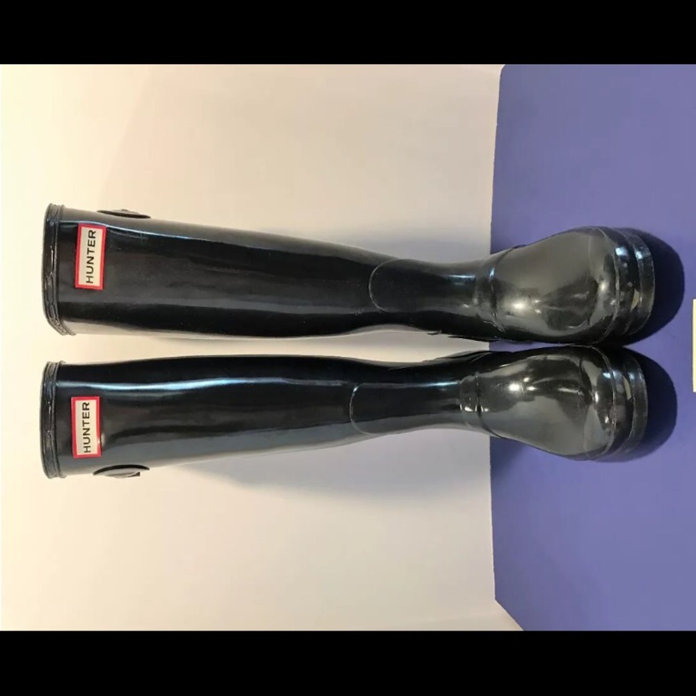 Hunter tall gloss black rain boots 7m/8f