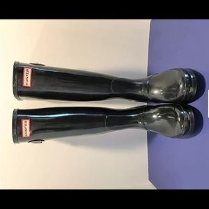 Hunter tall gloss black rain boots 7m/8f