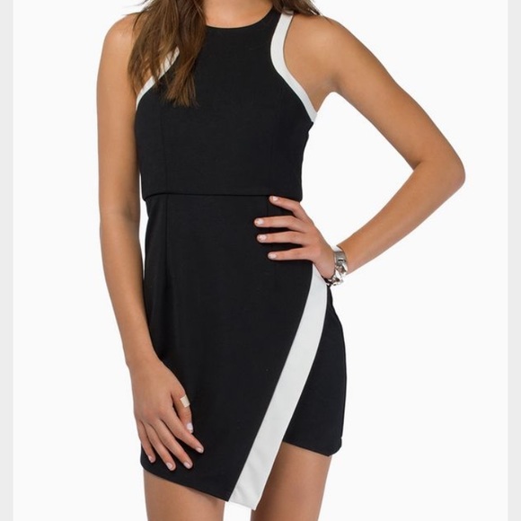 Tobi Dresses & Skirts - Adorable black and white mini