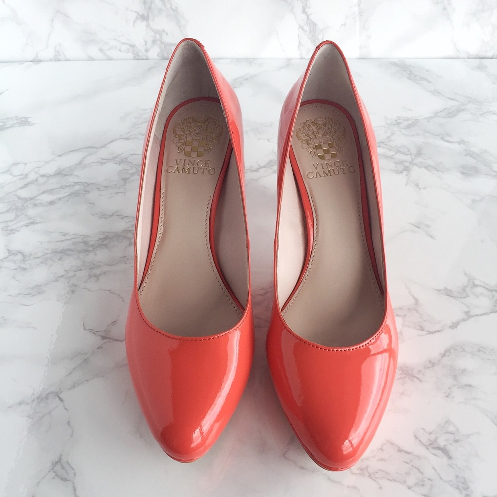 NWT Vince Camuto Pump