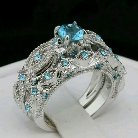 Gorgeous 18k wgf aquamarine topaz ring - Picture 1 of 1