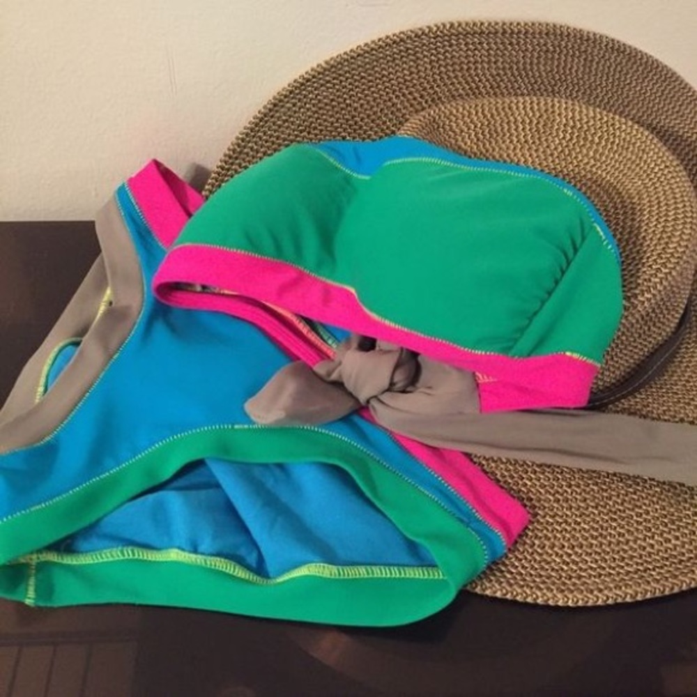 Nwt Abs Bikini Set - image 2