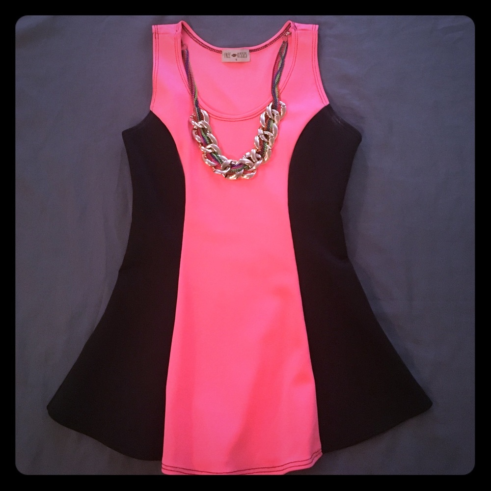 Woman's Top with Necklace