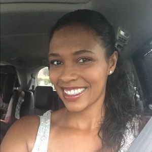 Meet your Posher, Alexandra