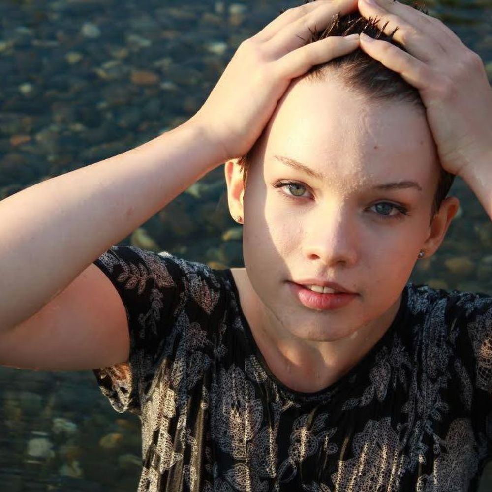 Meet your Posher, Cynder