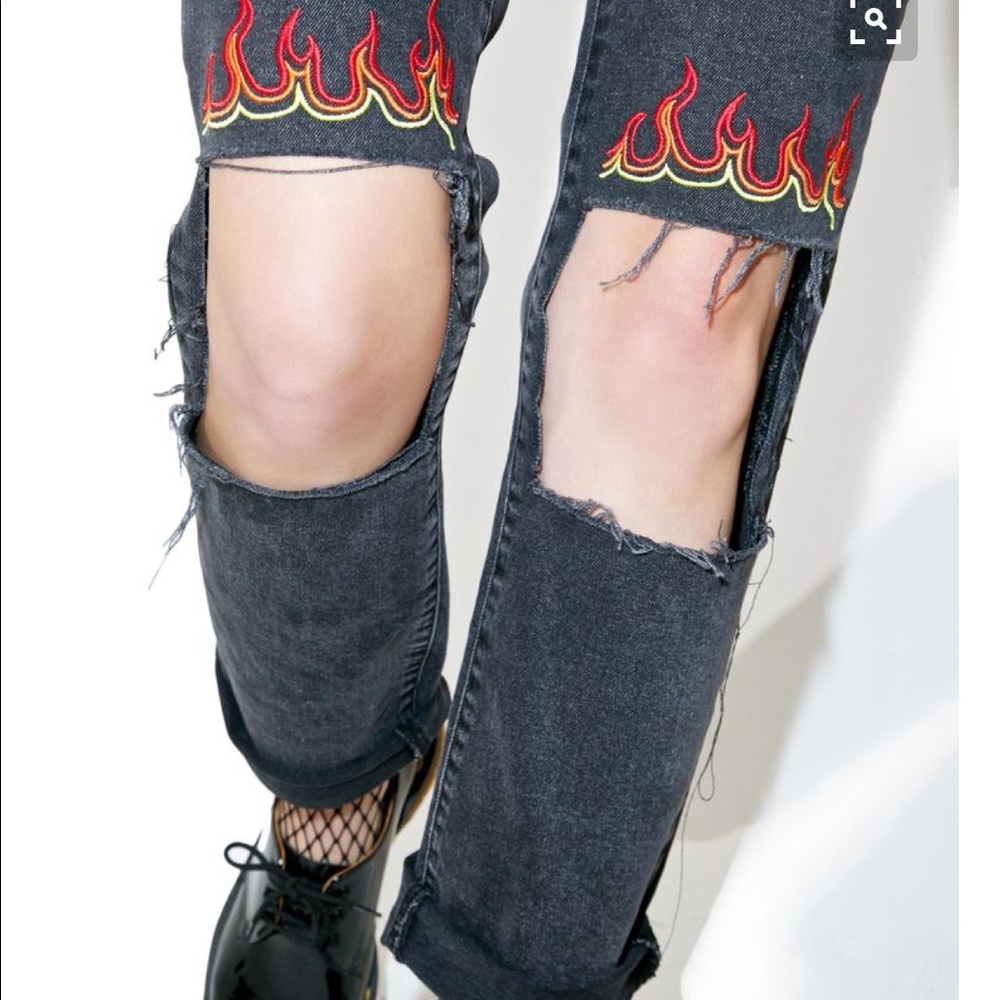 RAGGED PRIEST blaze mom jean