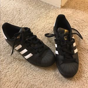 Reserved - Adidas Superstar Black