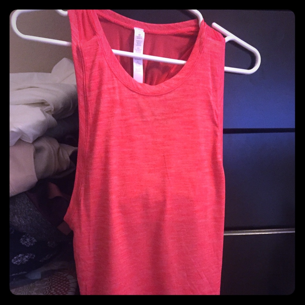 Work the Circuit Lululemon tank - Picture 2 of 5