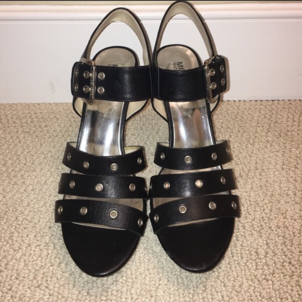 Black Leather Heels. Michael Kors.