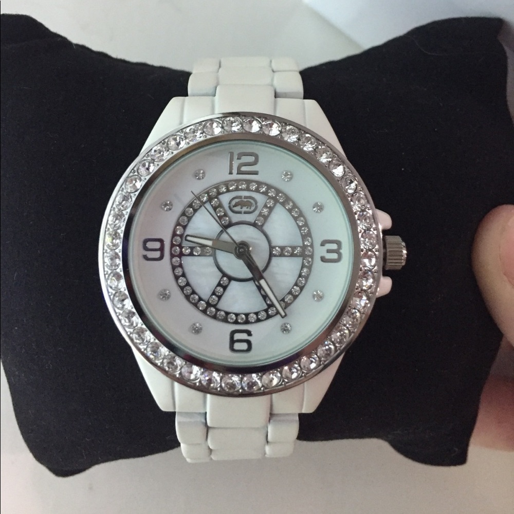 Marc Echō white watch