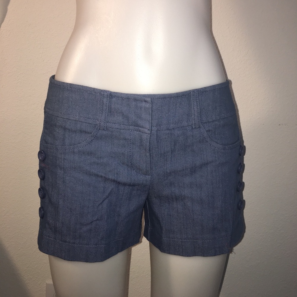 Blue jean short shorts