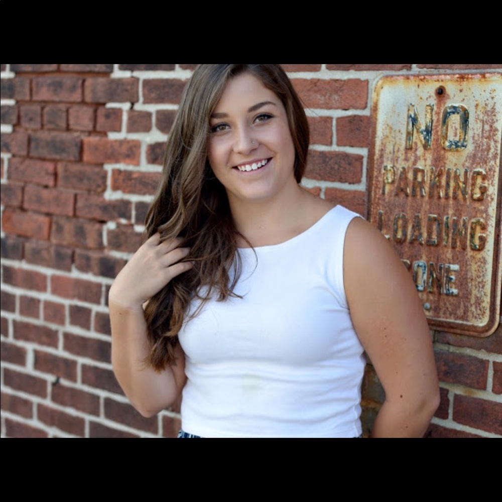 Meet your Posher, Sierra