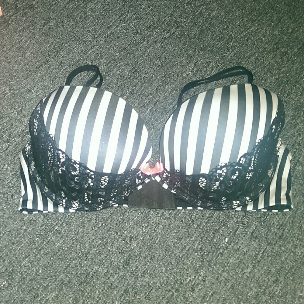 VS extra push up bra
