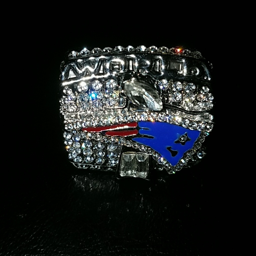MENS RING