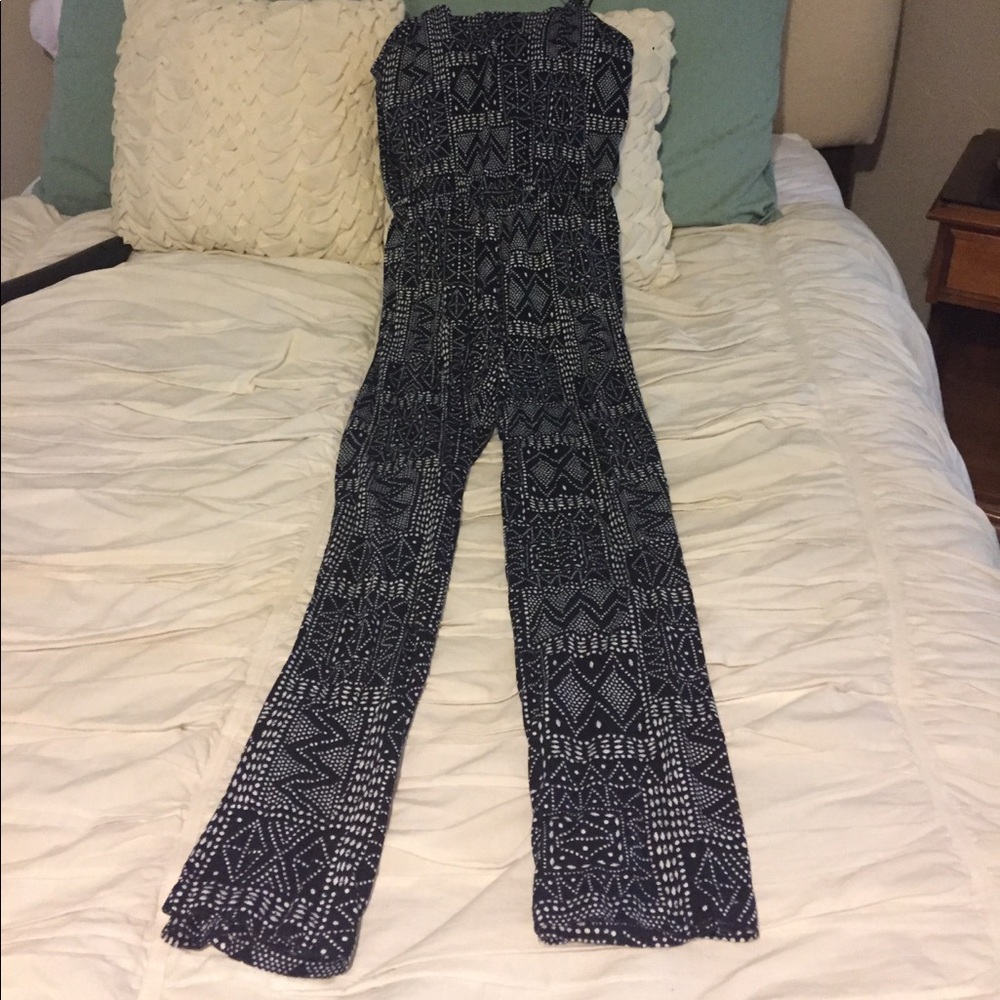 H&M black patterned jumpsuit - Picture 2 of 3