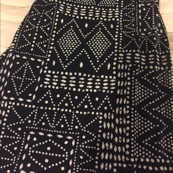 H&M black patterned jumpsuit - Picture 3 of 3