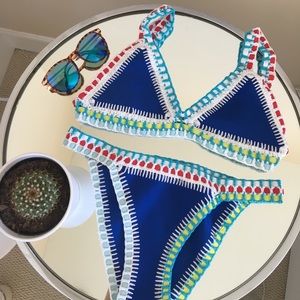 Crochet neoprene bikini -Kiini