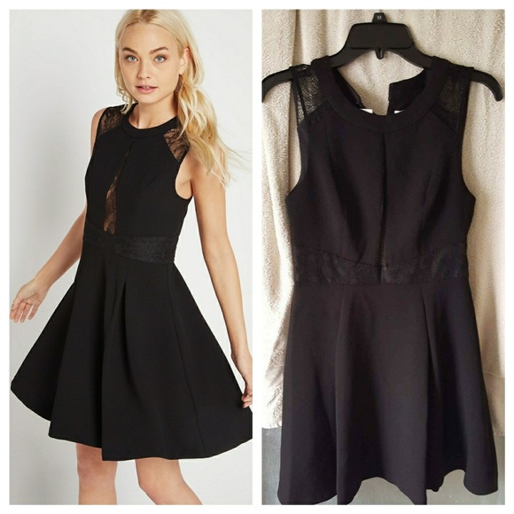 💚New BCBGeneration Lace Trimmed Fit & Flare Dress - Picture 2 of 7