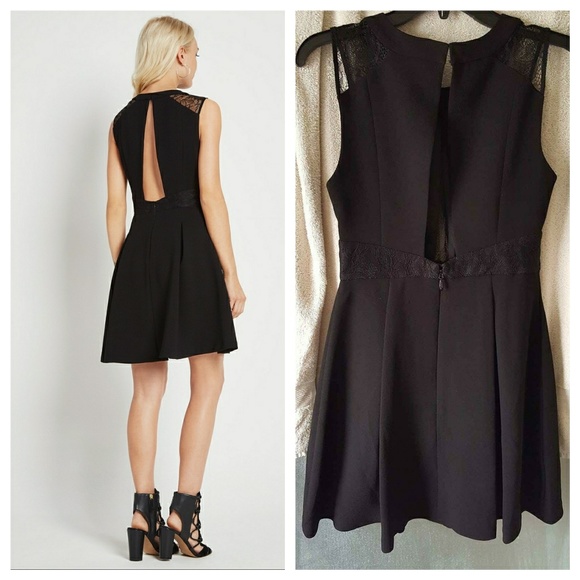 💚New BCBGeneration Lace Trimmed Fit & Flare Dress - Picture 4 of 7