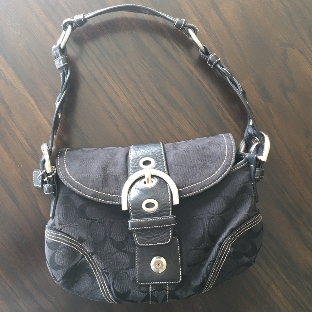 Authentic Coach purse (small)