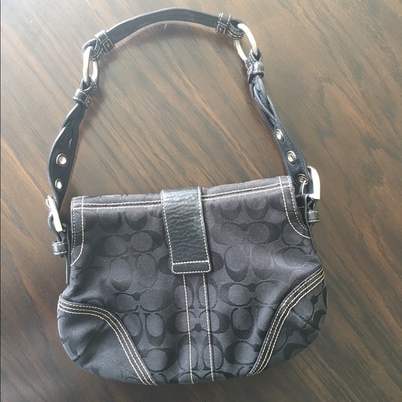 Authentic Coach purse (small) - Picture 2 of 3
