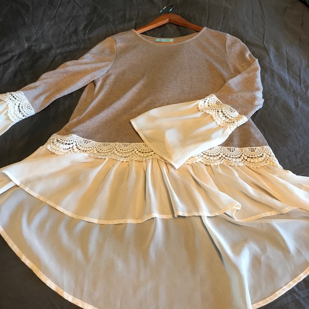 Hi-lo ruffle hem mixed media tunic