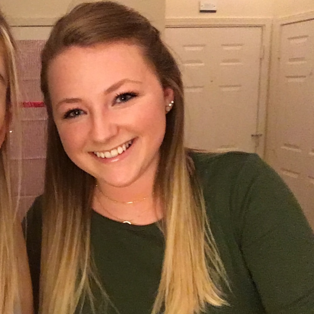 Meet your Posher, Emily