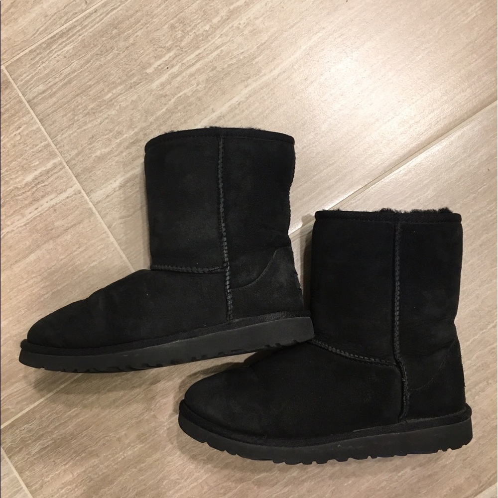 Big kid black Classic Ugg boots