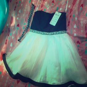 MON Cheri dress brand new never worn