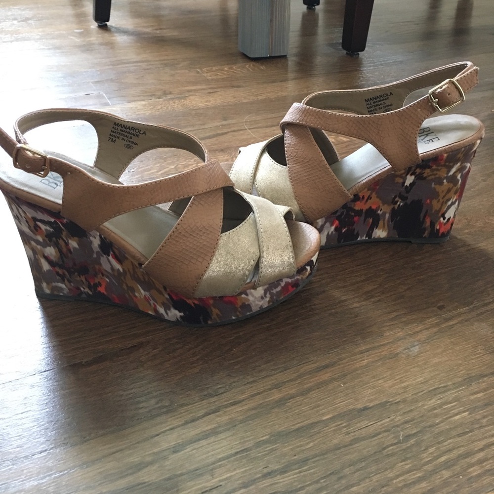 BKE sole colorful wedges