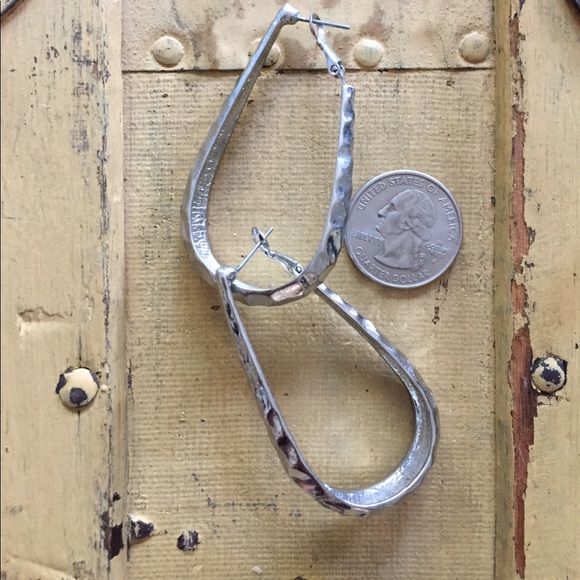 vintage style boho Jewelry - BOHO STYLE HAMMERED SILVER HOOP STATEMENT EARRINGS