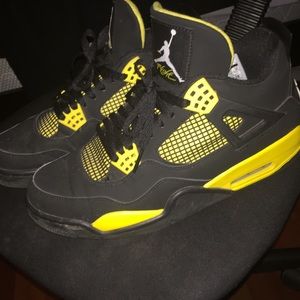 Jordan retro 4s