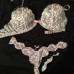 EUC Victoria's Secret bra and panty set