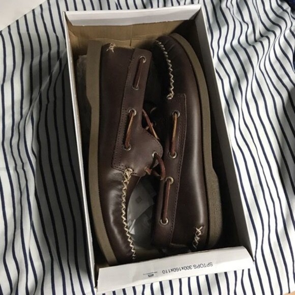 Sperrys top slider - Picture 2 of 3