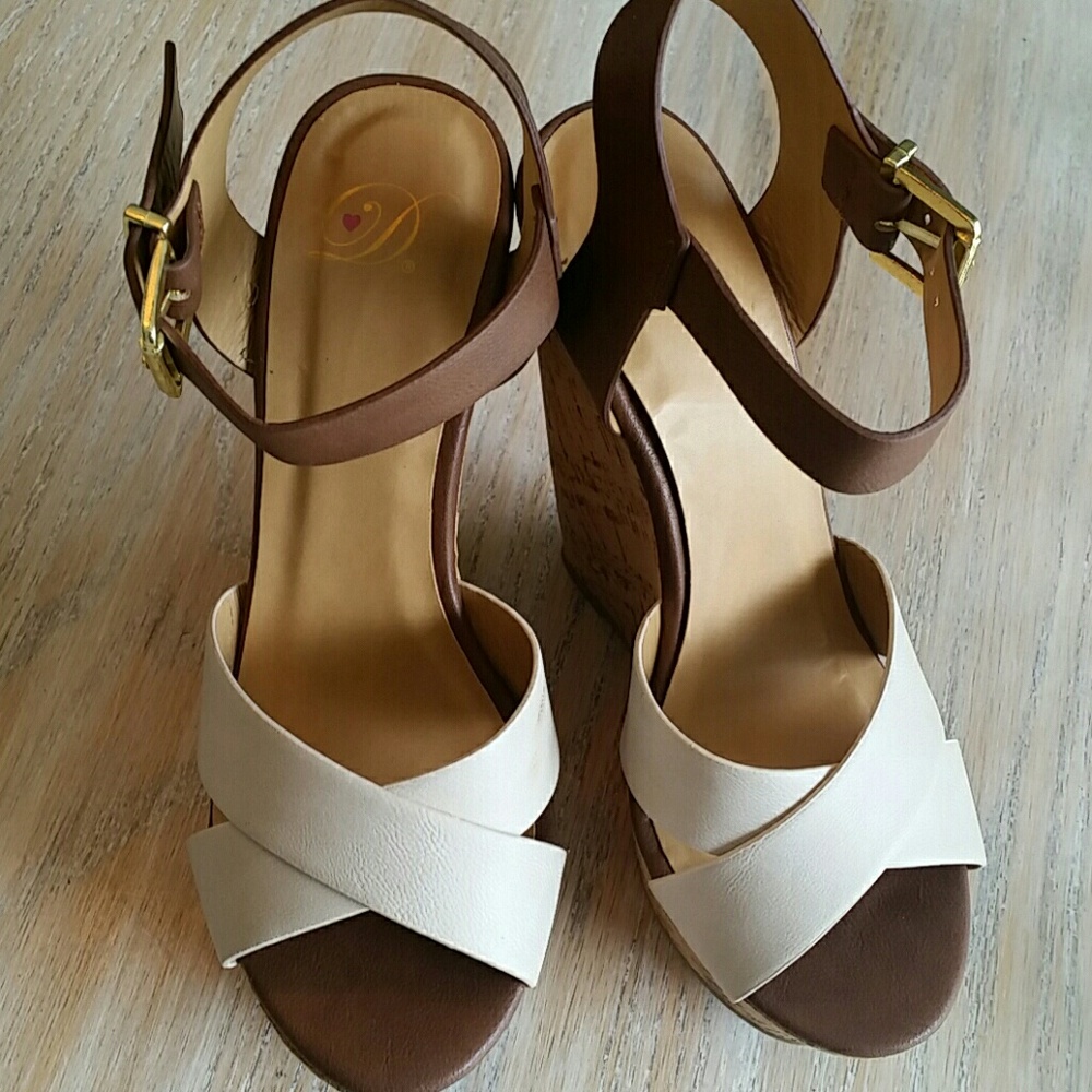 Tan and White Wedges