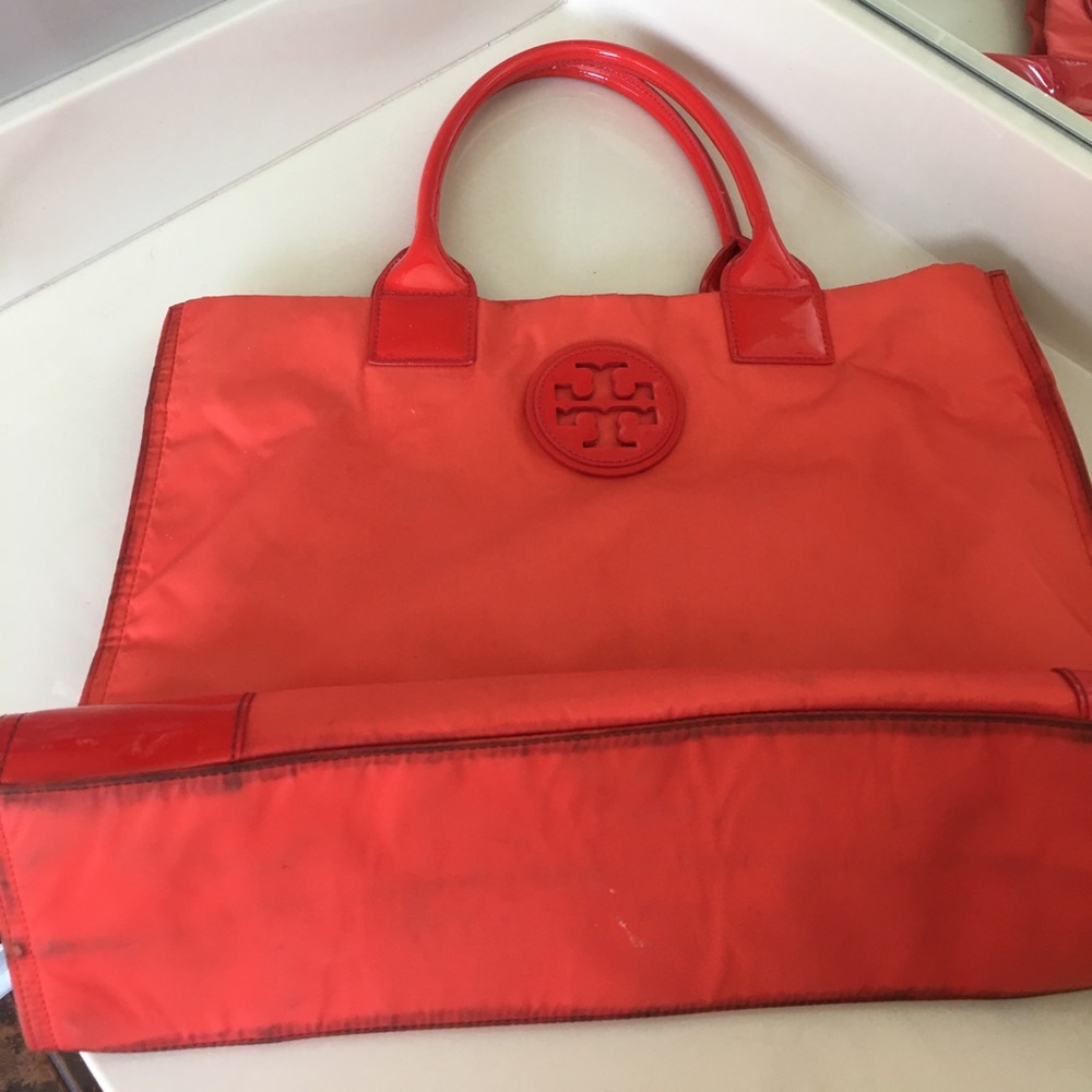 Tory burch pool bag
